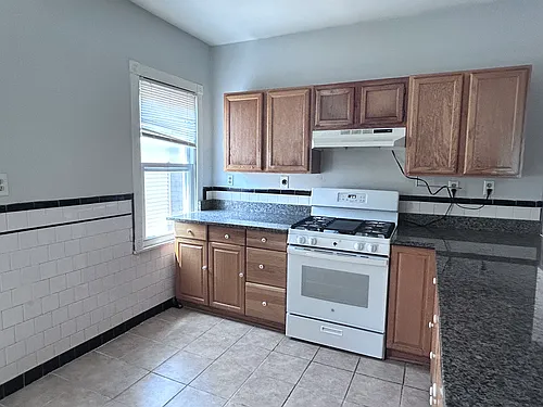 17 Hampden St #3 Photo 1