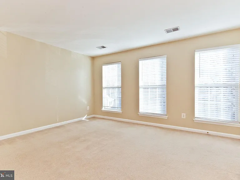 409 Cameron Station Blvd — Photo 11