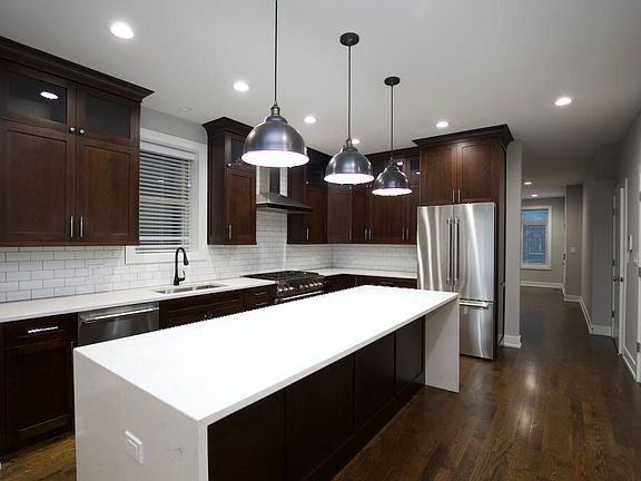 2nd image of 1428 N Paulina St #2