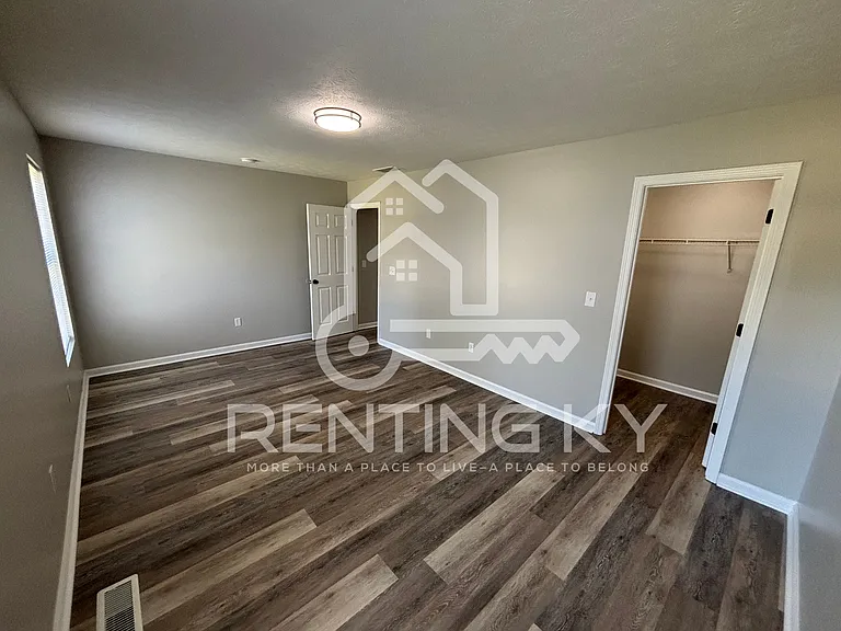 1414 Westwood Dr — Photo 12