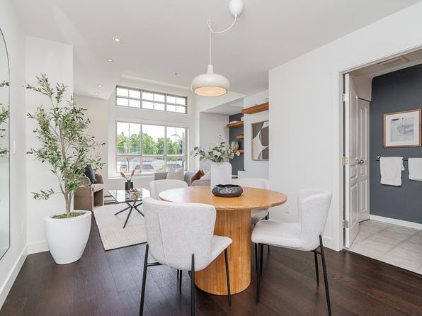 2375 Broadway W #26, Vancouver, BC V6K 2E6