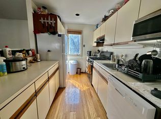 200 Charles St #A1, Cambridge, MA 02141