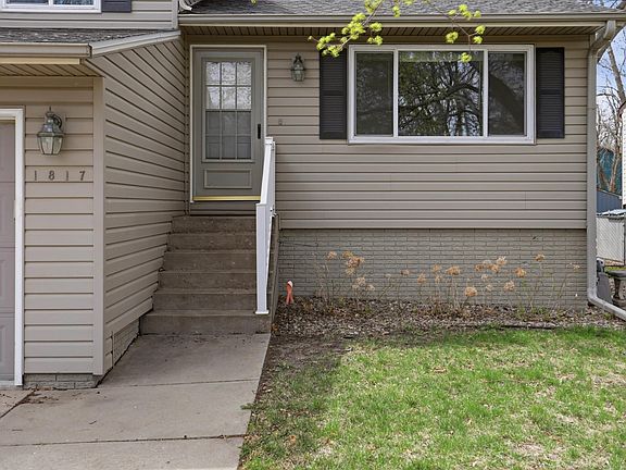 2nd image of 1817 S Berkshire Blvd