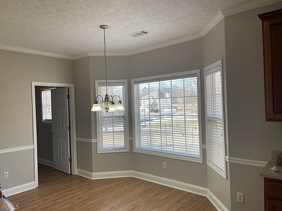 5th image of 1300 Crimson Ln