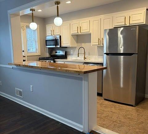 5th image of 1107 Cooks Ln