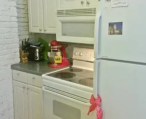 2 bed, 720 sqft, $3,500 — Photo 2