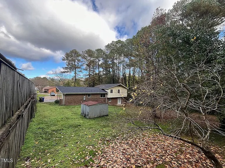 916 Forge Rd — Photo 14