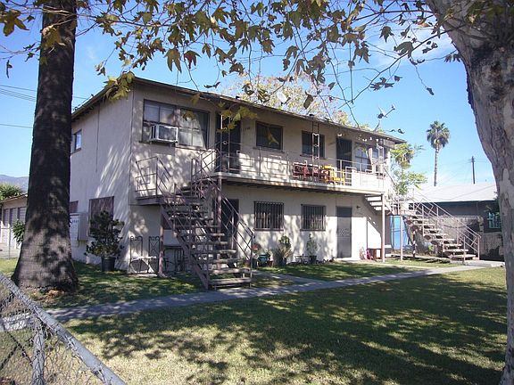 3rd image of 13905 Los Angeles St