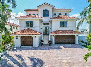 16327 Redington Dr, Redington Beach, FL 33708