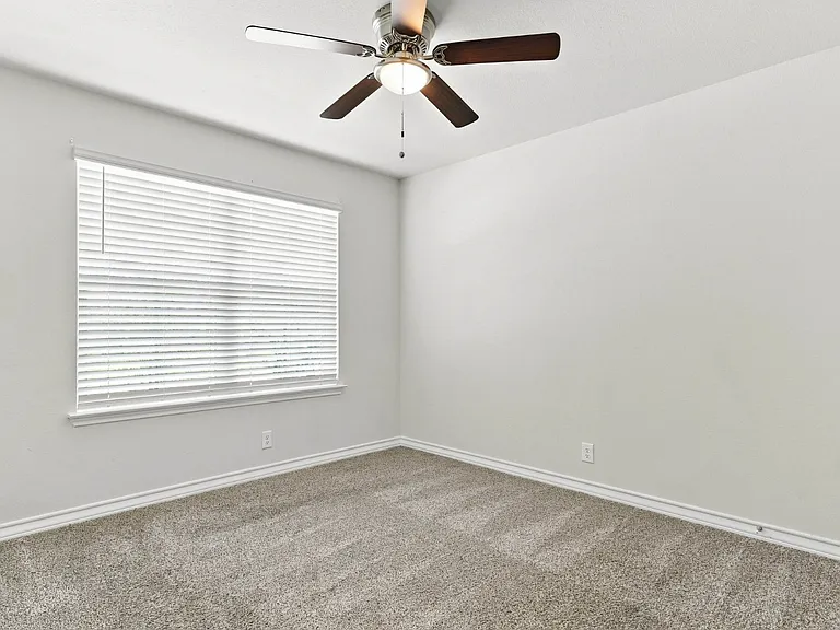 1710 Lavender Hl — Photo 6