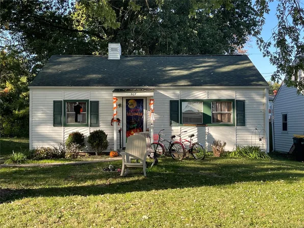 507 Mary Jane St, Lebanon, IL 62254
