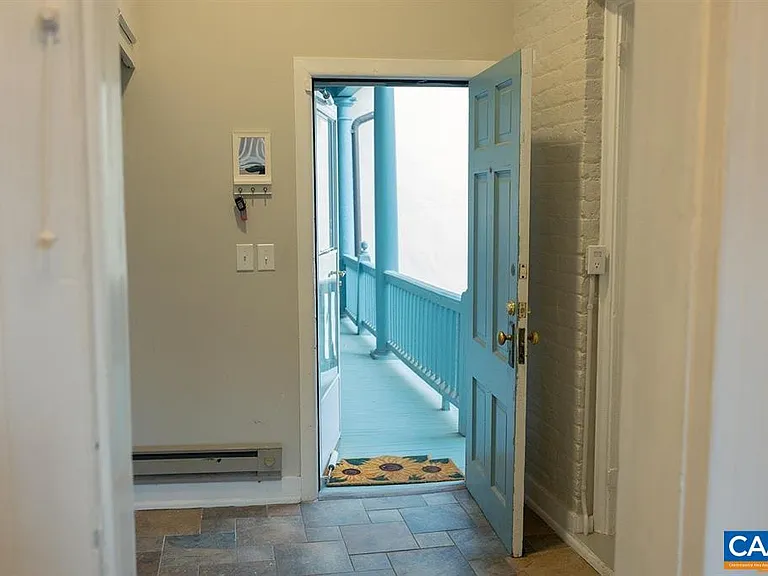 409 Park St — Photo 28