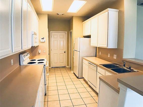 3rd image of 17643 Olympic Park Ln