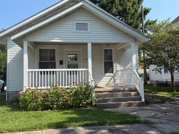 540 W 3rd St, Centralia, IL 62801