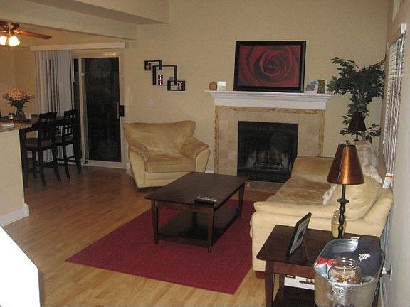 3rd image of 1362 N Knollwood Dr #D8