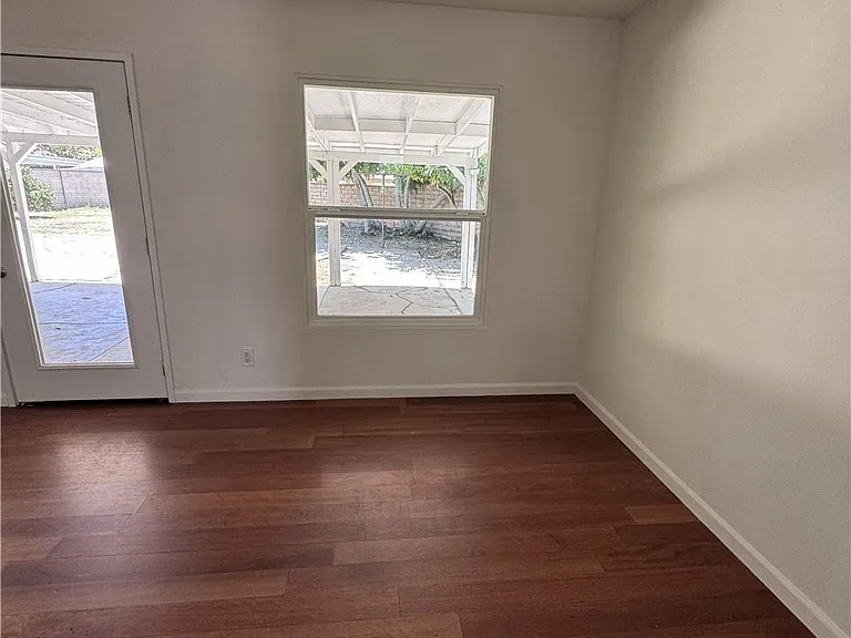 17738 Lanark St — Photo 11
