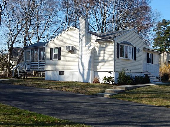 3rd image of 66 Maguire Ave
