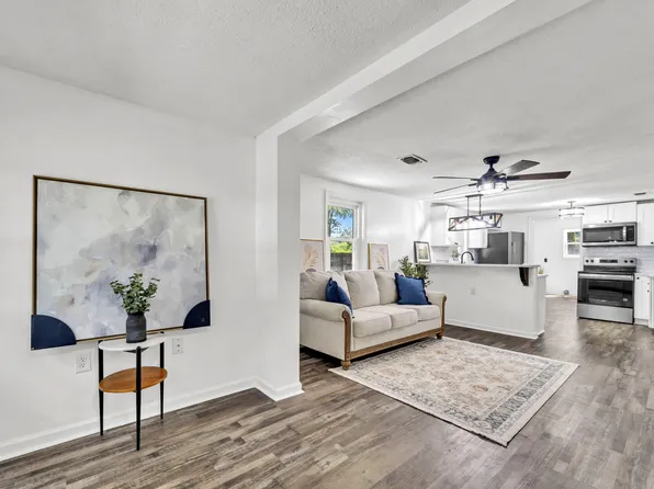 1200 Cedar Ave S, Niceville, FL 32578