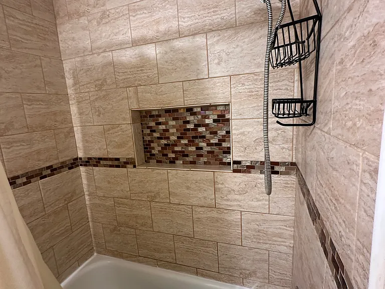 412 Glenmeade Ct — Photo 11