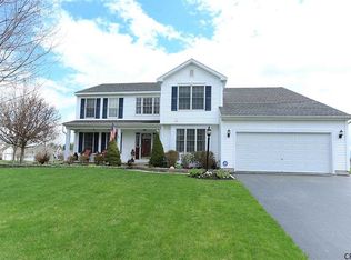 63 Crescent Creek Way, Selkirk, NY 12158