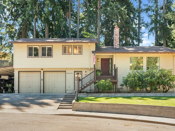 2820 SE Brian St, Hillsboro, OR 97123