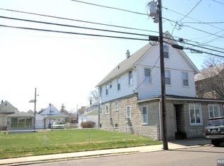 124 Washington St, Lodi, NJ 07644