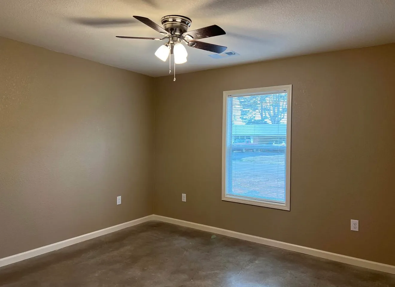 2 bed, 900 sqft, $850 — Photo 4