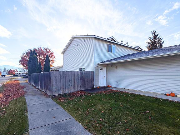 5th image of 3740 E Jordan Dr