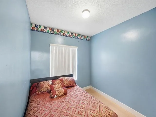 1239 Sussex St — Photo 3