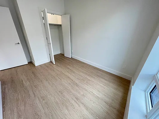 Rented by Tapiro Realty | media 15