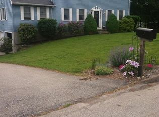 17 Riverside Dr, Webster, MA 01570