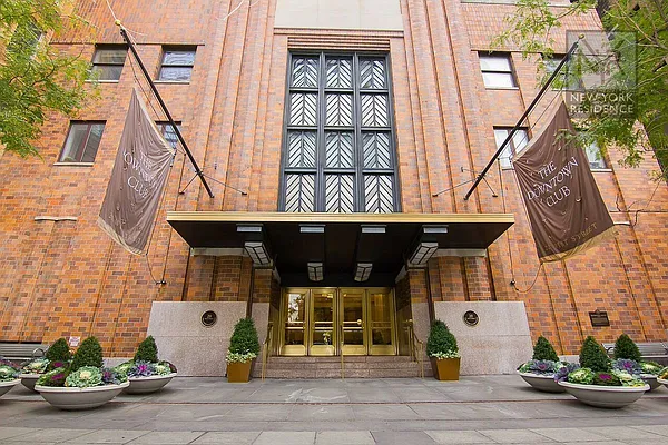 Rented by New York Residence | media 87