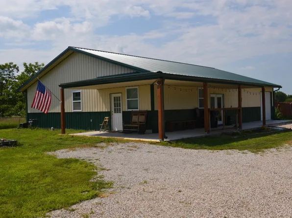 1148 Brant St, Osage City, KS 66523