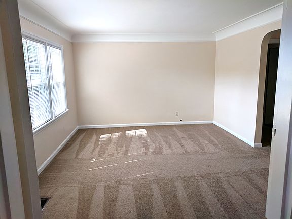 L.R. (Apt. 1,2 identical)