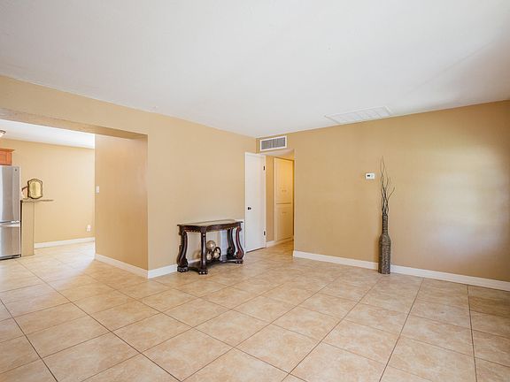 5th image of 4537 N 50th Dr