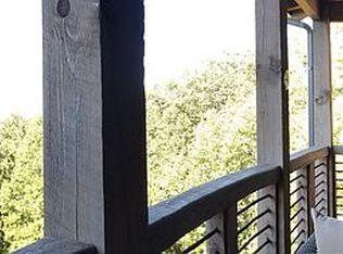 421 Deer Crest Hts, Blue Ridge, GA 30513