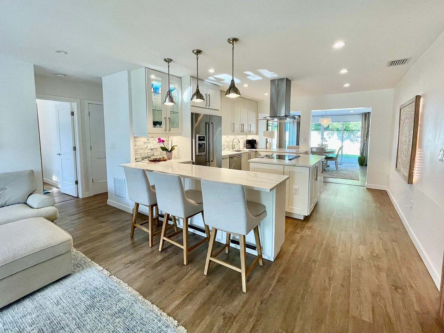 808 SE 4th Ave — Photo 3