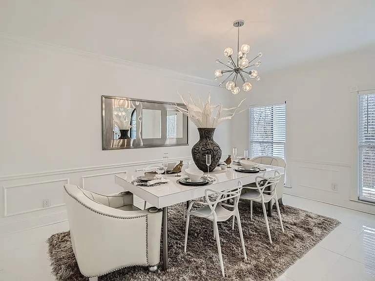 425 Ferry Lndg — Photo 9
