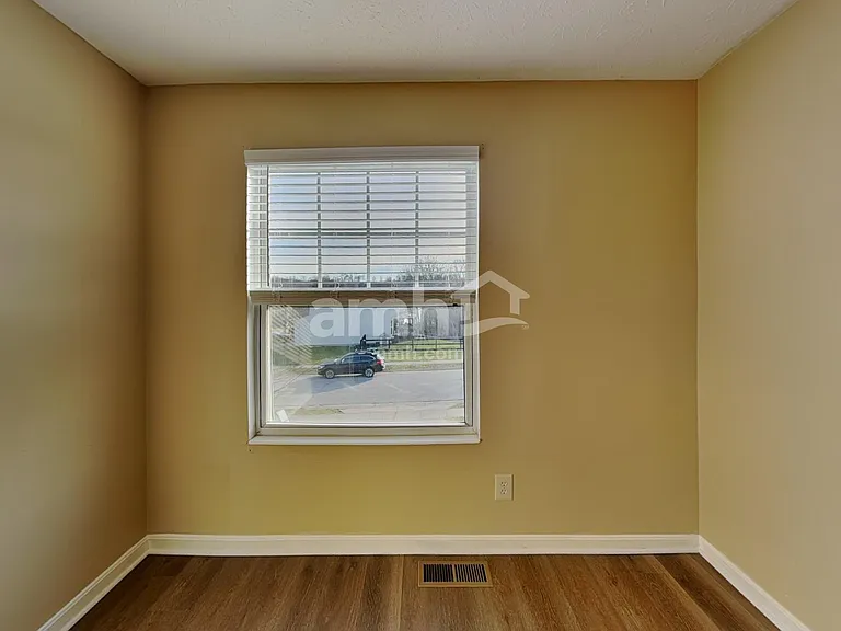 700 Berlander Dr — Photo 15