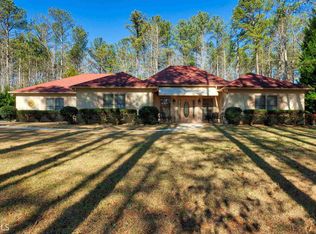 85 Oak Ridge Dr, Sharpsburg, GA 30277