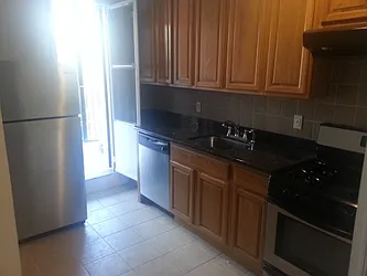 Rented by ZealEstate Group Inc