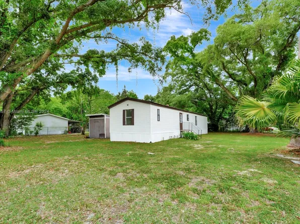 209 Central Ave, Polk City, FL 33868