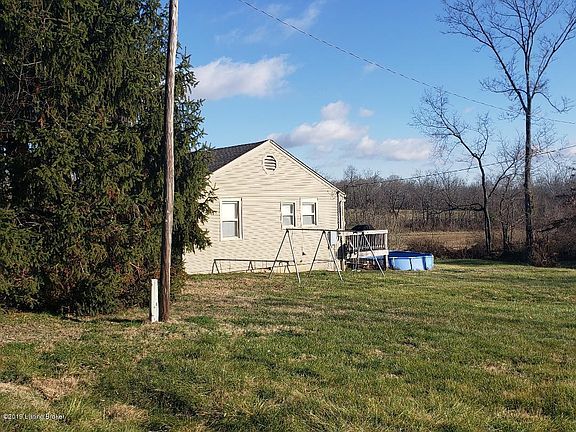 3rd image of 1695 Hinkle Ln