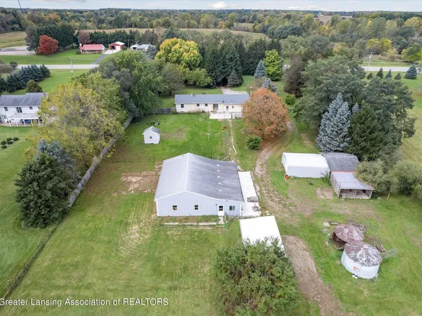 3825 S M 52, Owosso, MI 48867