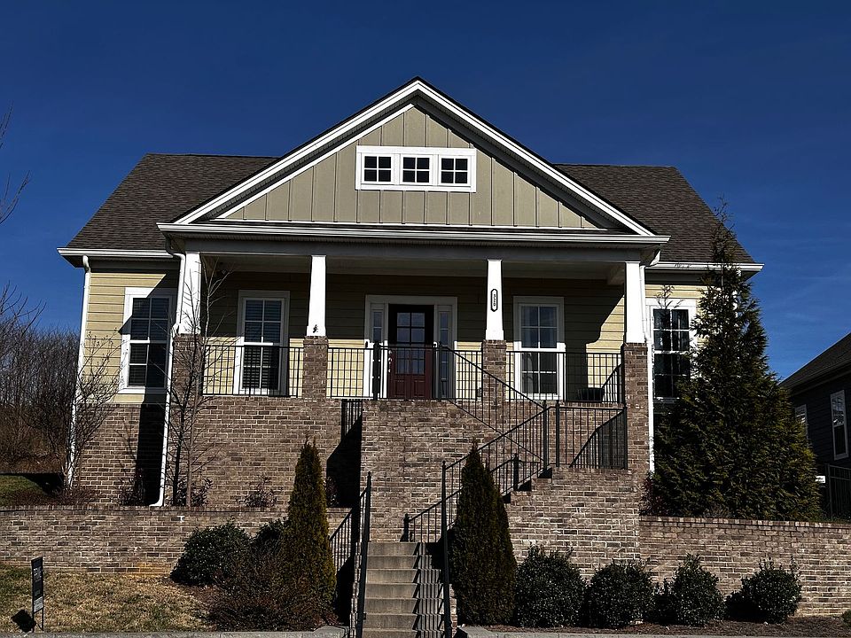 1st image of 320 Moira Cir
