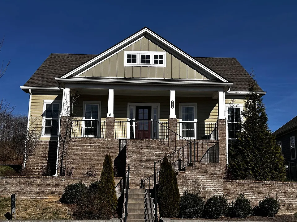 320 Moira Cir