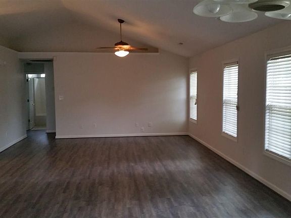 3rd image of 445 Saint Charles Cir