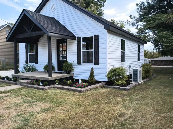 619 N 3rd St, Paragould, AR 72450