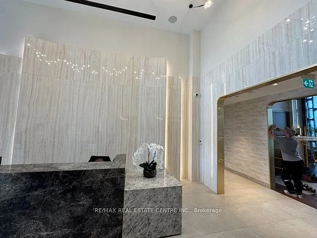 2 bed, $2,350 — Photo 3