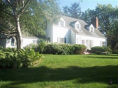 Front of house from driveway